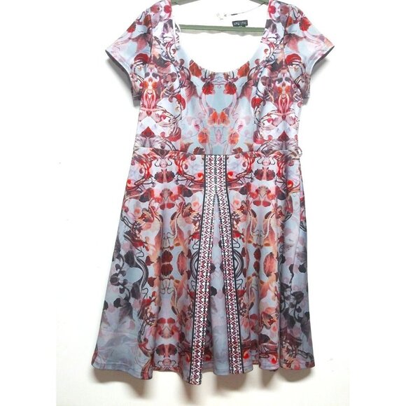 City Chic Fit & Flare Dress womens Sz 16 FLORAL stretch career Modest gray SS - Picture 3 of 9